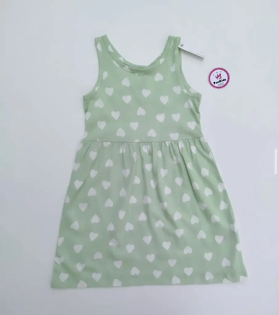 Vestido sencillo verde corazones