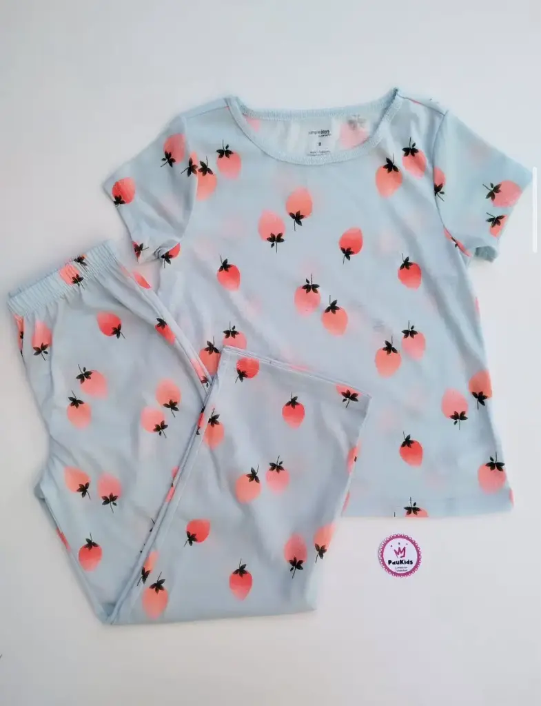 Set x2 pijama celeste fresitas