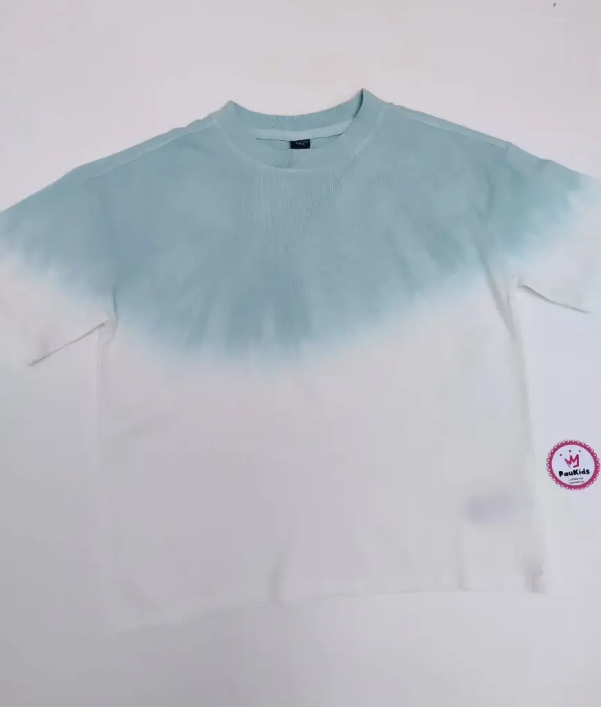 Camiseta blanco / celeste degradé