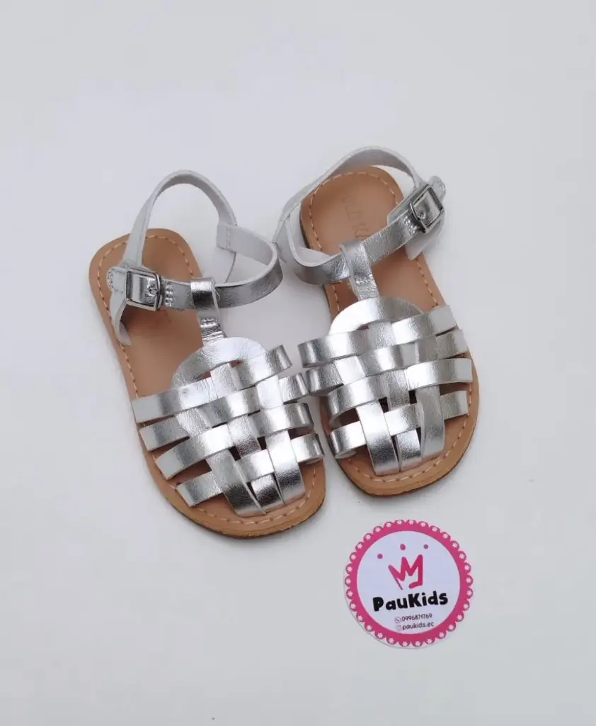 Zapatillas plateadas 