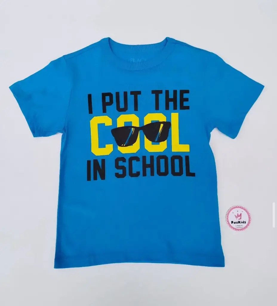 Camiseta azul i put the cool in school