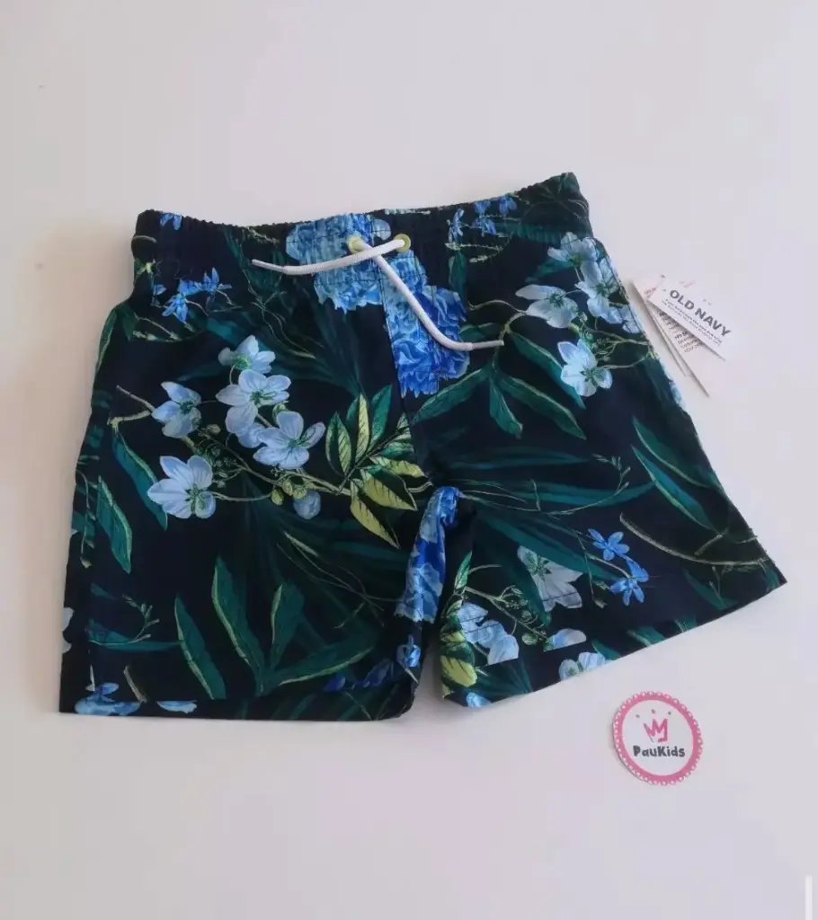 Pantaloneta playera azul plantas