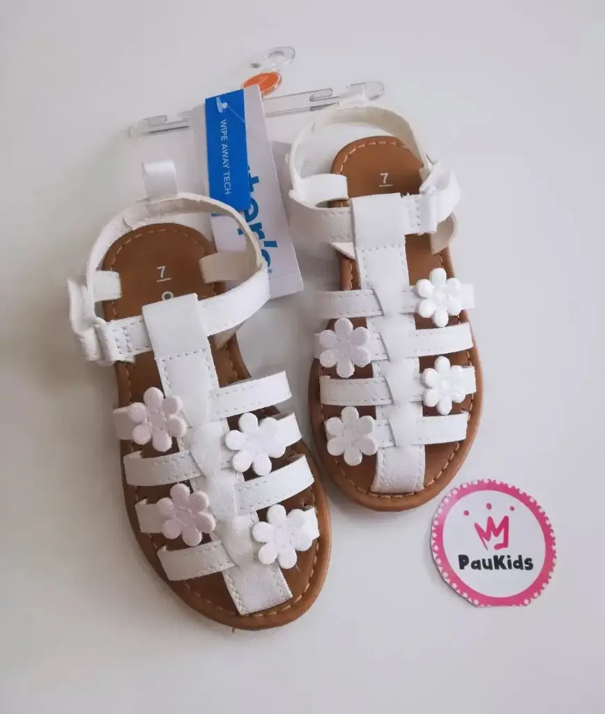 Zapatillas blancas tiras con flores