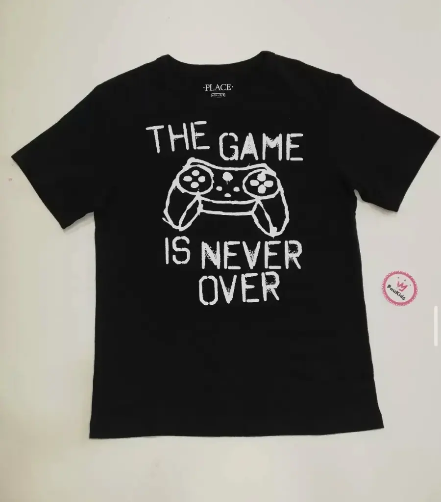 Camiseta negra the game is never over