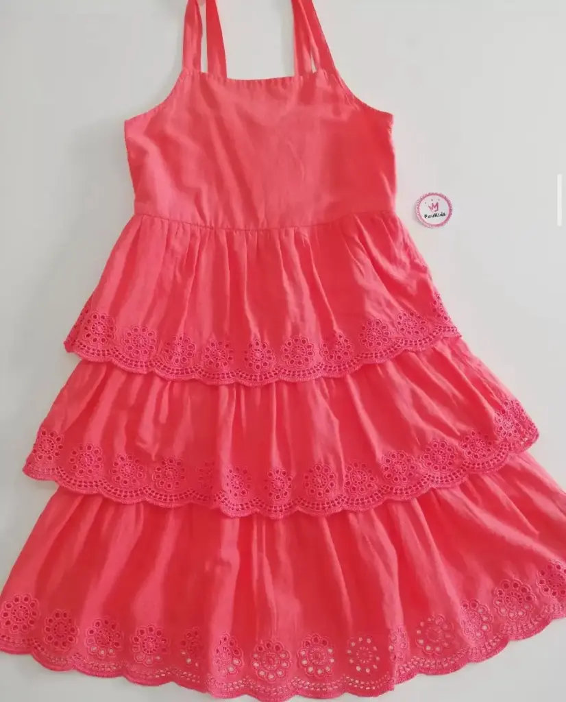 Vestido casual coral ruedos bordados