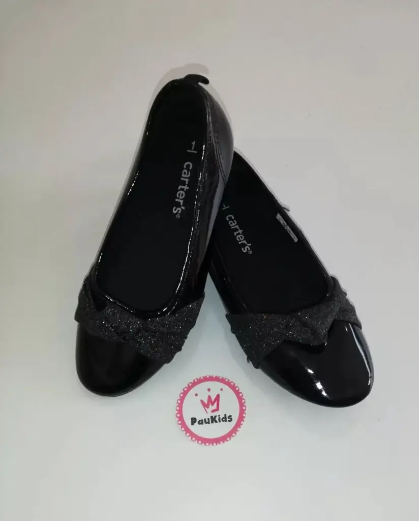 Zapatos negros lazo brilloso