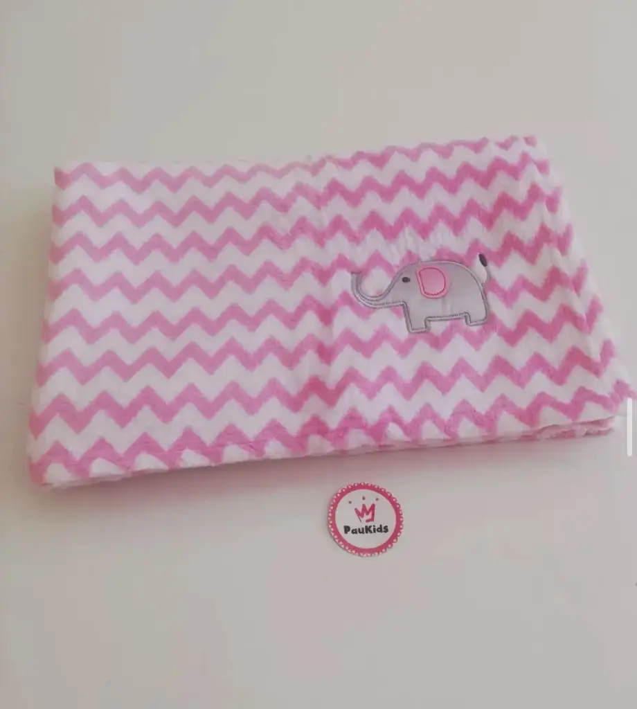 Colcha afelpada rosa elefante