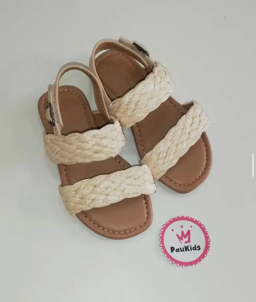 Zapatillas trenzado beige