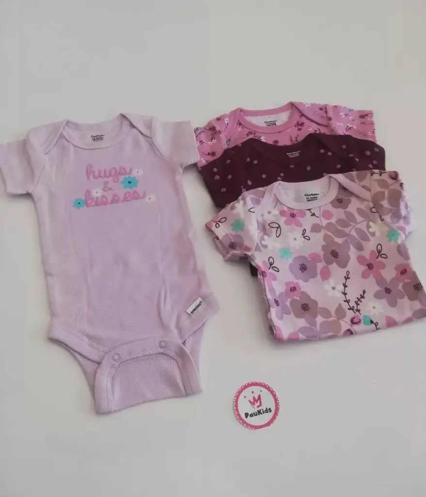 Set x4 bodysuits letras lila flores