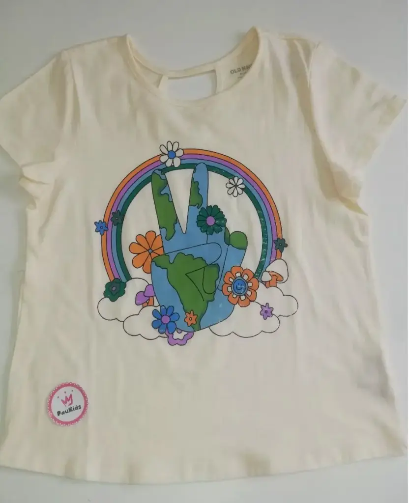 Blusa blanca mundo amor y paz