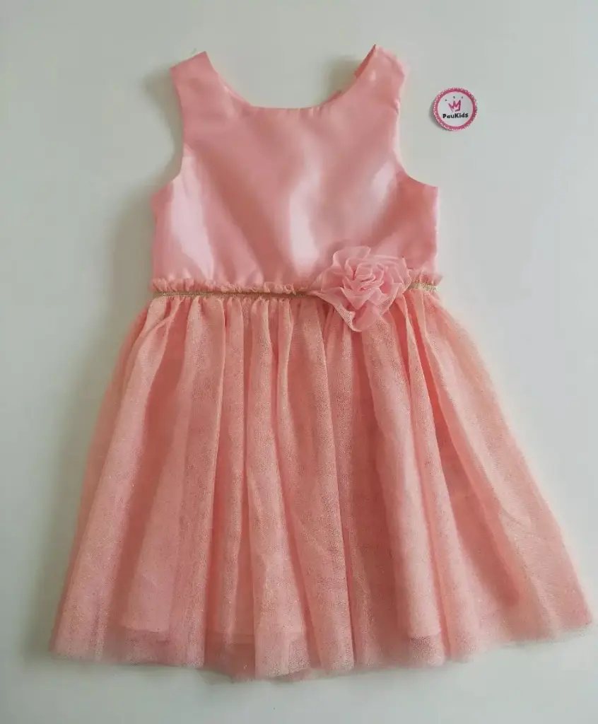 Vestido elegante rosa tul brillos y flor