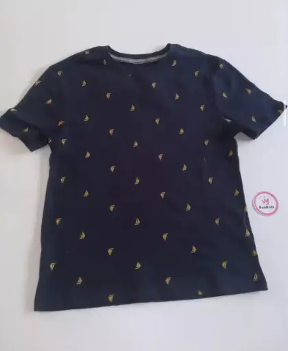 Camiseta azul marino / barquitos