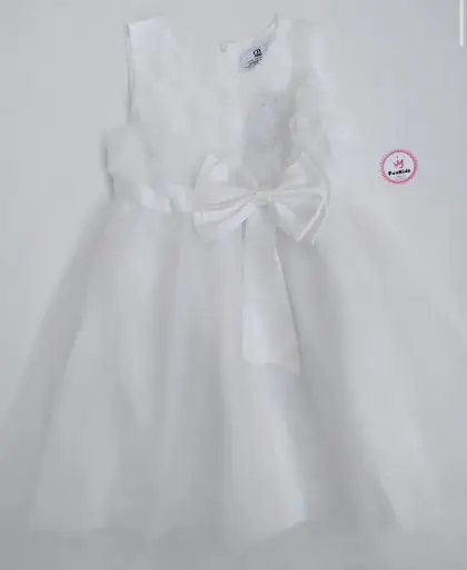 Vestido Blanco bordado y lazo