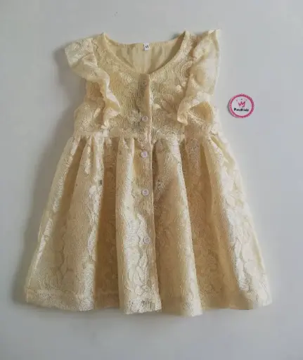 Vestido amarillo randas y botones